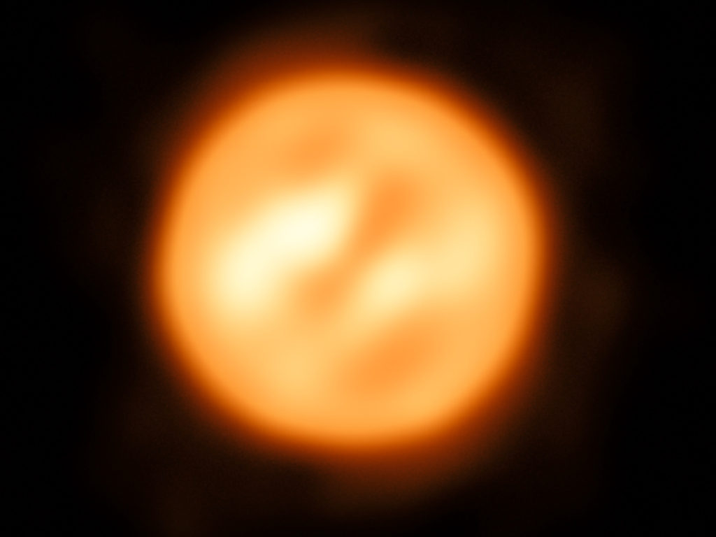VLTI reconstructed view of the surface of Antares