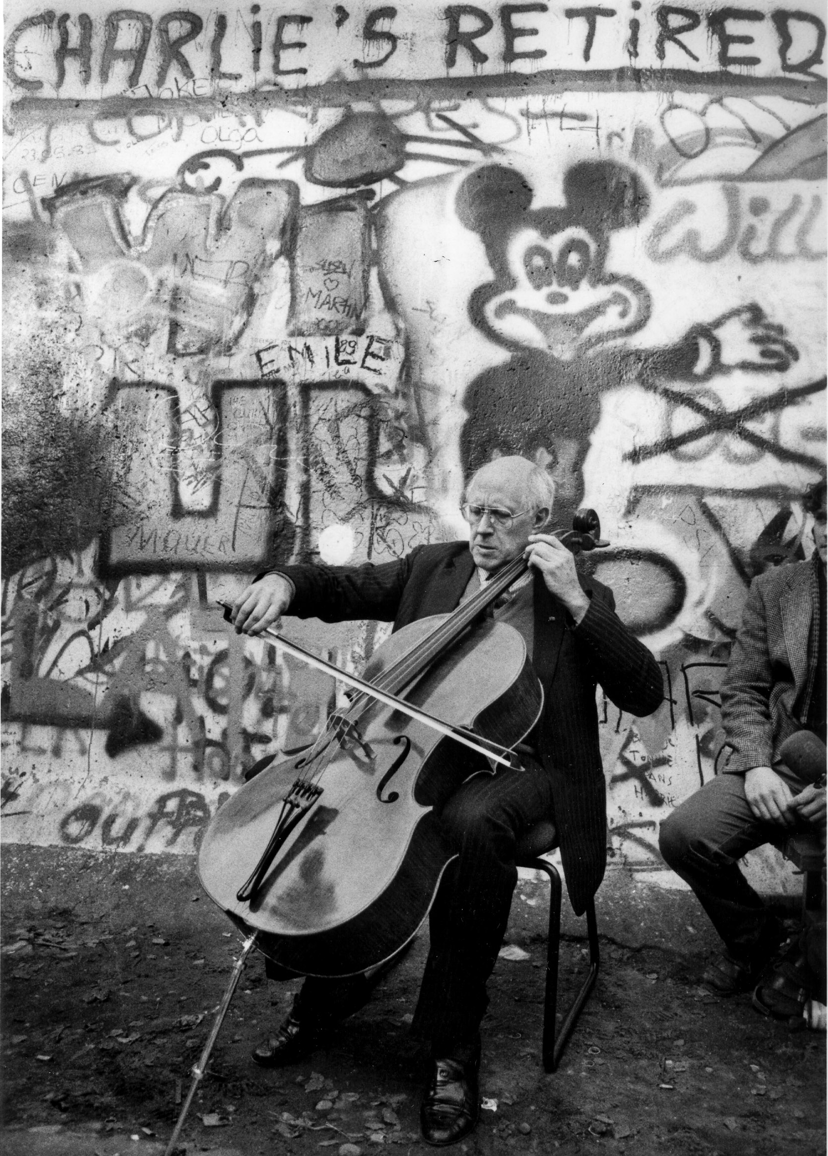 Rostropovich, Berlin Wall, November 10, 1989